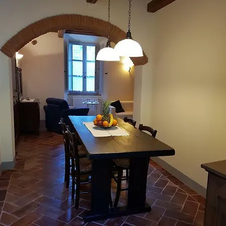 88 Via Roma Apartment Lucignano