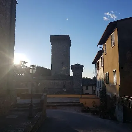 88 Via Roma Lucignano