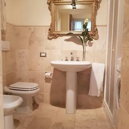 88 Via Roma Apartment *